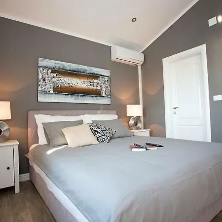Holiday home Gellia